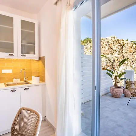 Yploui Apartment *