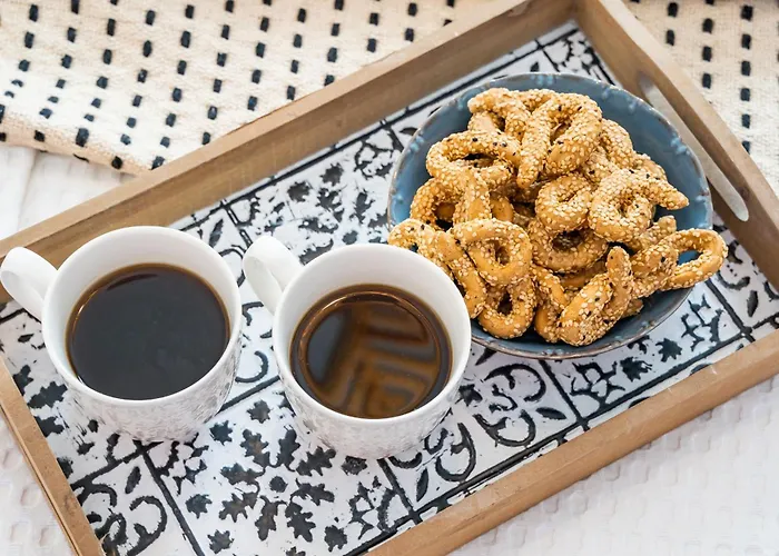 Yploui * Kyra Panagia